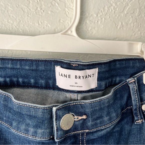 Lane Bryant Jeans Women's 26 Raw Hem Distressed Mid-Rise Cropped Flare - Picture 7 of 10